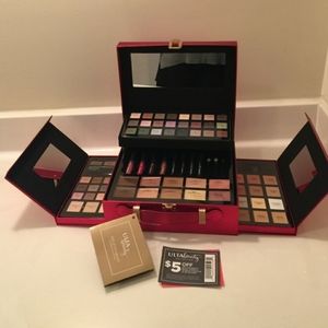 Ulta 75 Piece Set Gift of Gorgeous Makeup NWT